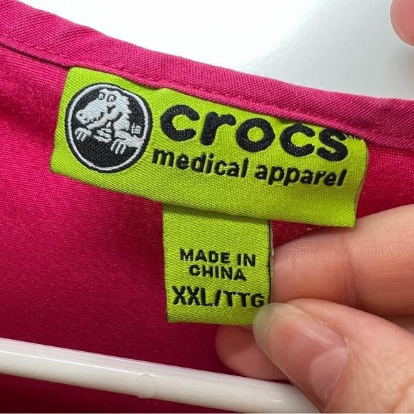 Crocs Medical Apparel Scrub Top Pink Size XXL - Picture 4 of 7